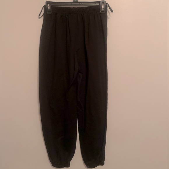ROMWE Small Sweatpants - Picture 4 of 4